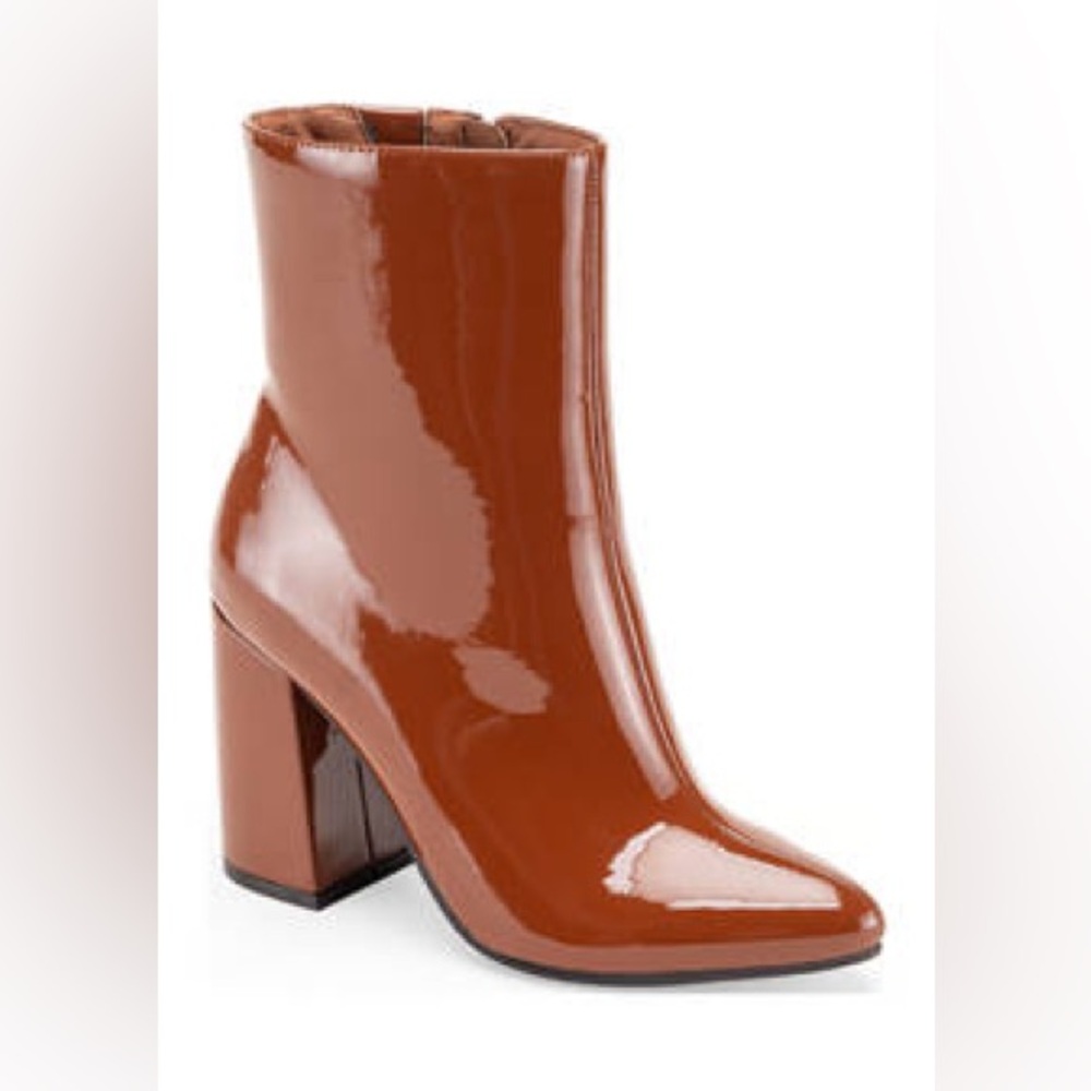 🆕NWOT Crown & Ivy Erica Caramel Brown Dress Booties
